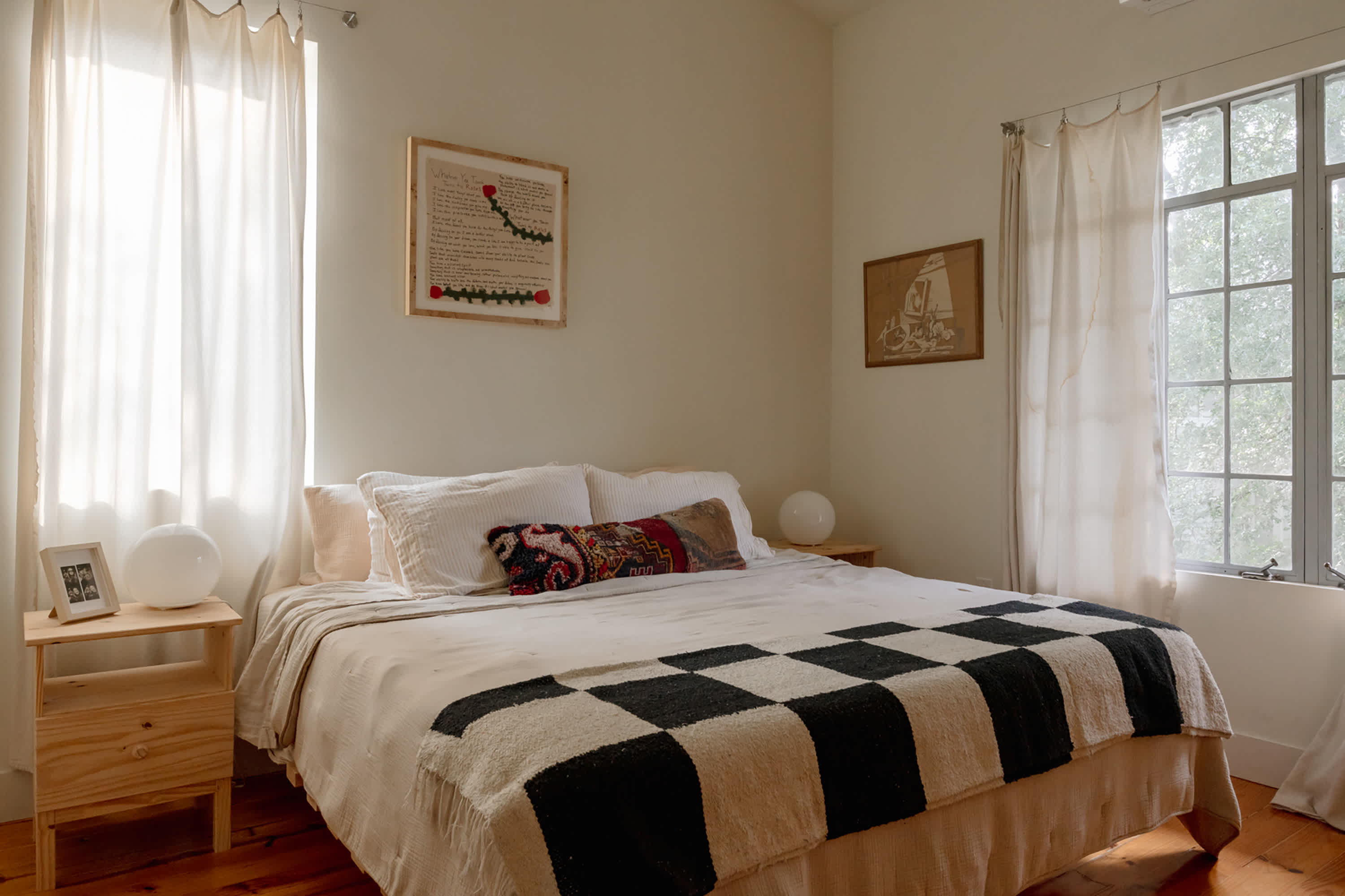 Designers Use This One Trick to Make Small Bedrooms Feel 2x Bigger
